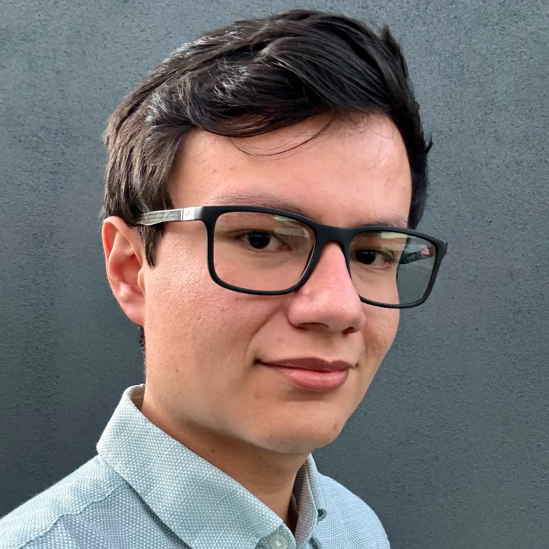 Victor Bayas